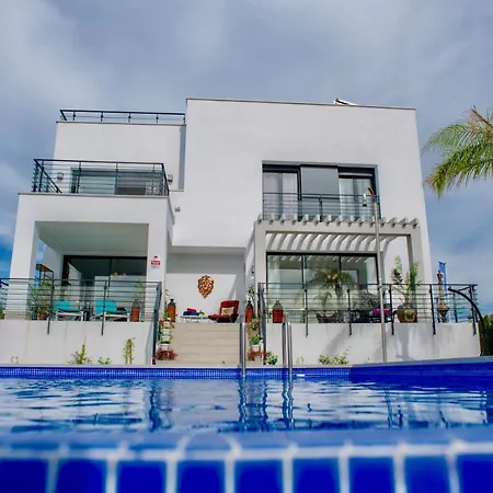 Luxury Chelsea For Golf & Relax In Location * Estepona