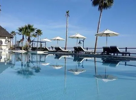 Villa Luxury Chelsea For Golf & Relax In Location Estepona