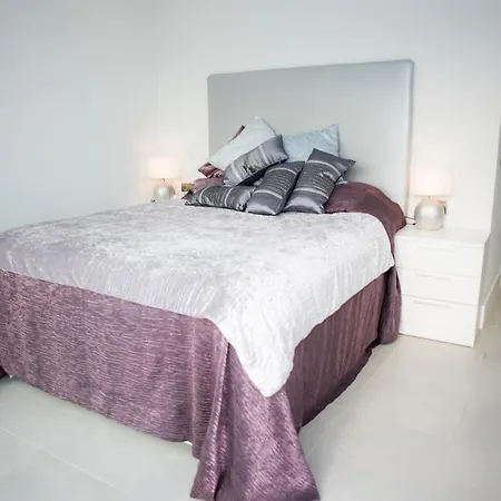 Luxury Chelsea For Golf & Relax In Location Villa