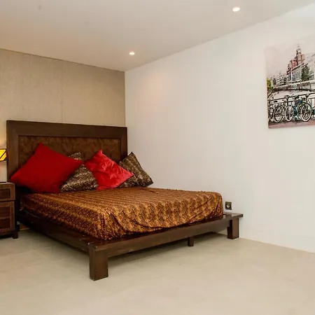 Villa Luxury Chelsea For Golf & Relax In Location *