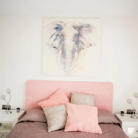 Luxury Chelsea For Golf & Relax In Location Villa